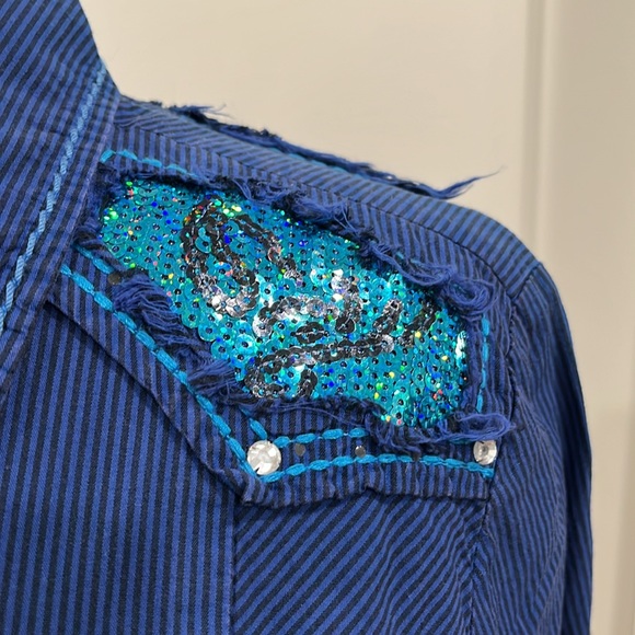 Roar western top cowgirl chic! - Picture 4 of 14